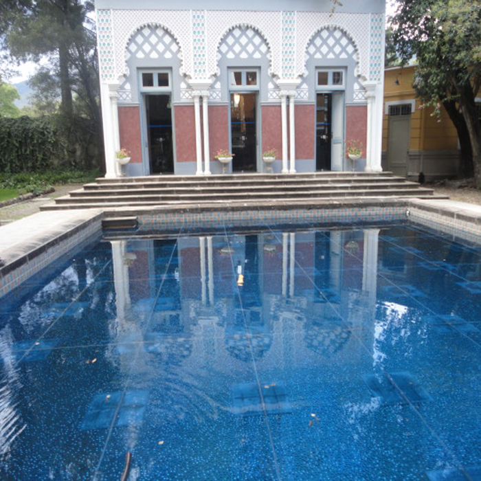 Palacio_Portales_pool.house
